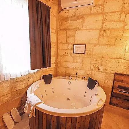 Hotel Akile Ablanin Evi